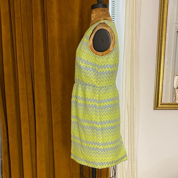 Romeo + Juliet Couture Dress - Picture 6 of 6